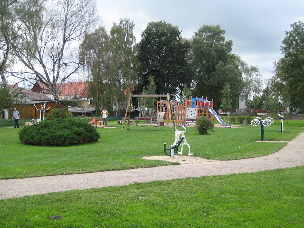 großer Spielplatz für Kinder und Jugendliche